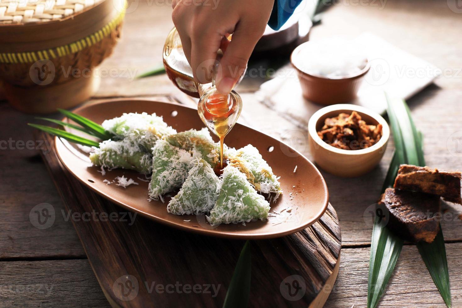 kue lupis jajanan pasar indonesië foto