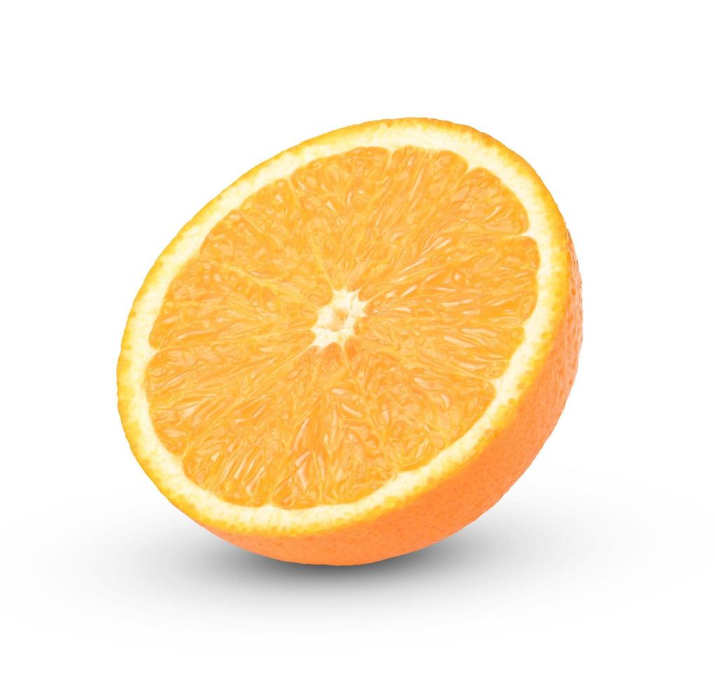 Plakken van rijpe sinaasappelvruchten die op witte achtergrond worden geïsoleerd foto