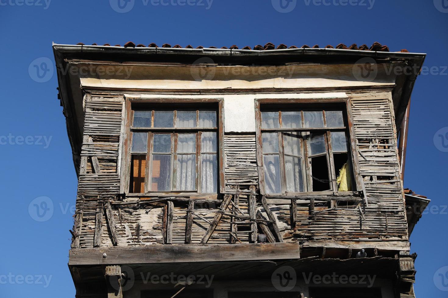 oud huis in trilye district, bursa, turkije foto