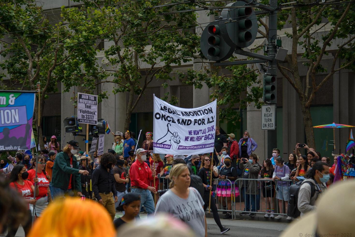 san francisco, ca, usa - 22 juni 2022, pride parade, groep vraagt om veilige abortussen voor iedereen foto