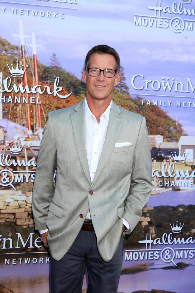 los angeles, 27 jul - james denton op het kenmerkende zomer 2016 tca press tour-evenement op het privélandgoed op 27 juli 2016 in beverly hills, ca foto