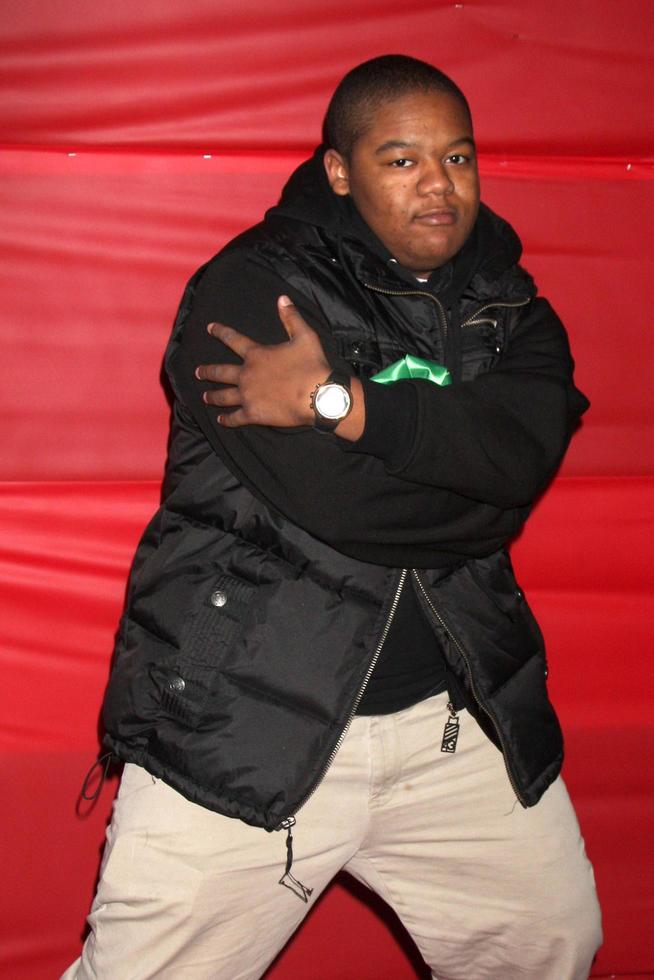 los angeles, 28 nov - kyle massey arriveert op de hollywood kerstparade van 2010 op hollywood boulevard op 28 november 2010 in los angeles, ca foto