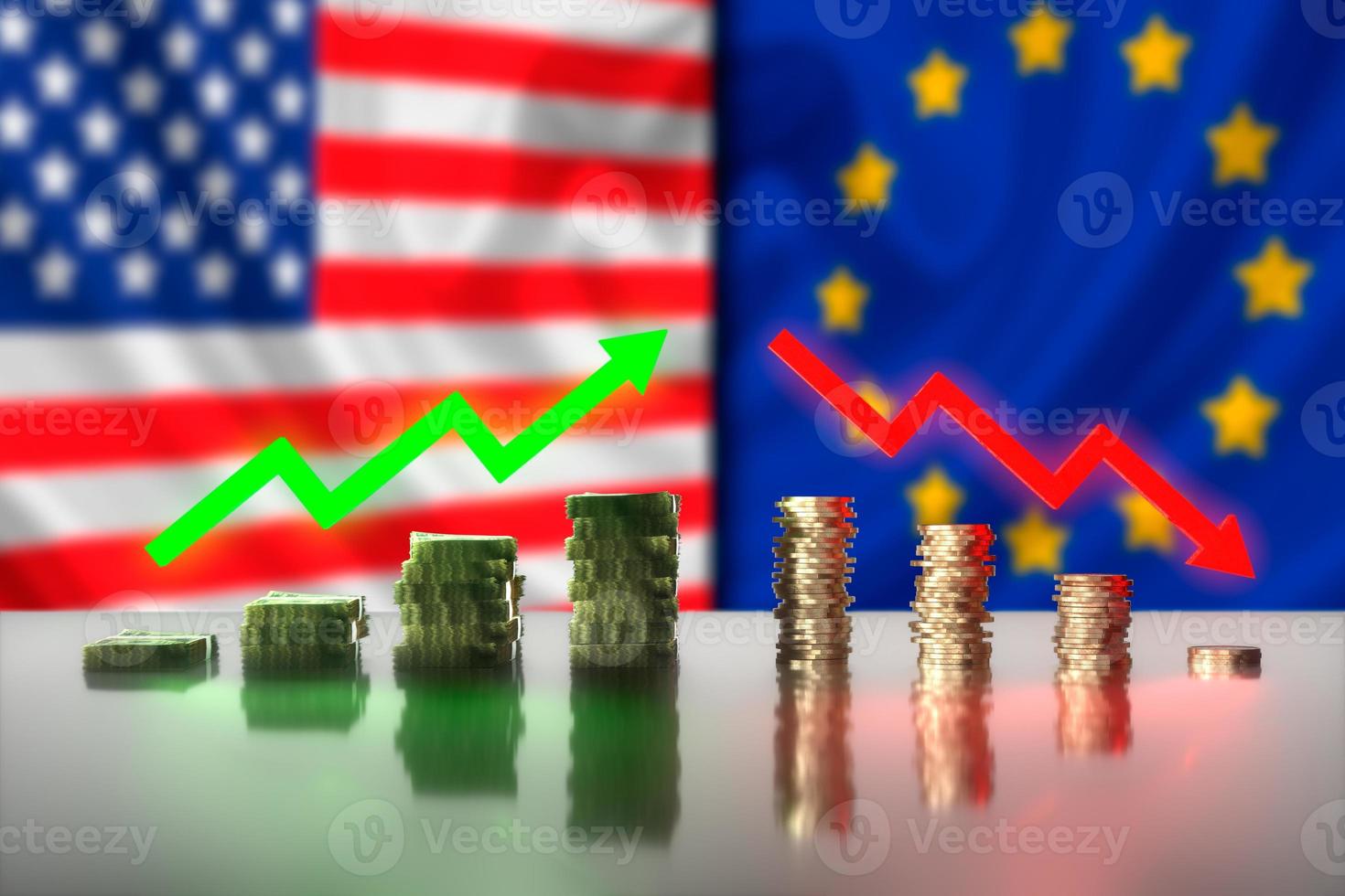 3D illustratie. dollarbiljetten met groeiende pijl en stapels euromunten met dalende pijl. foto