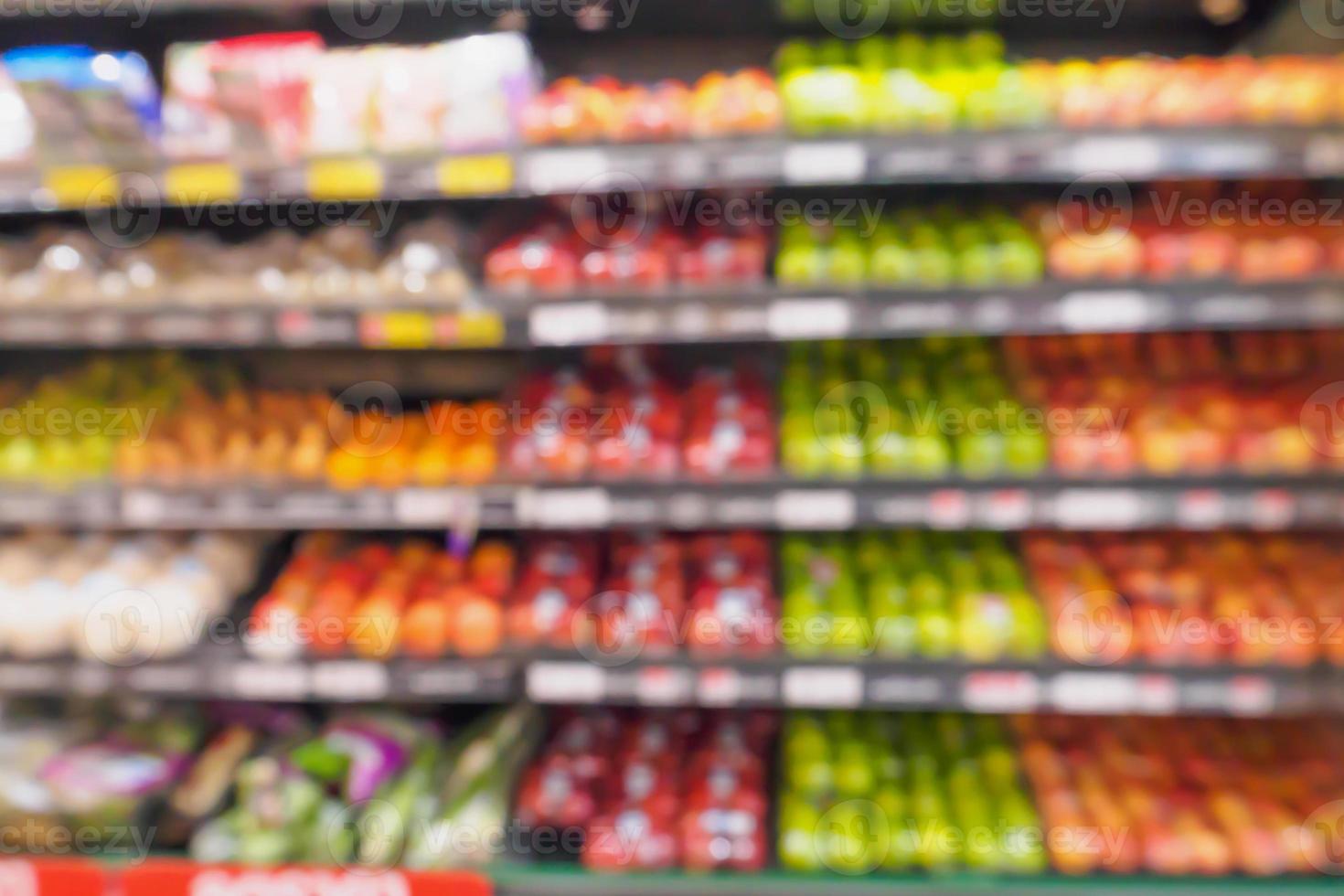 verse groenten en fruit in supermarkt supermarkt foto