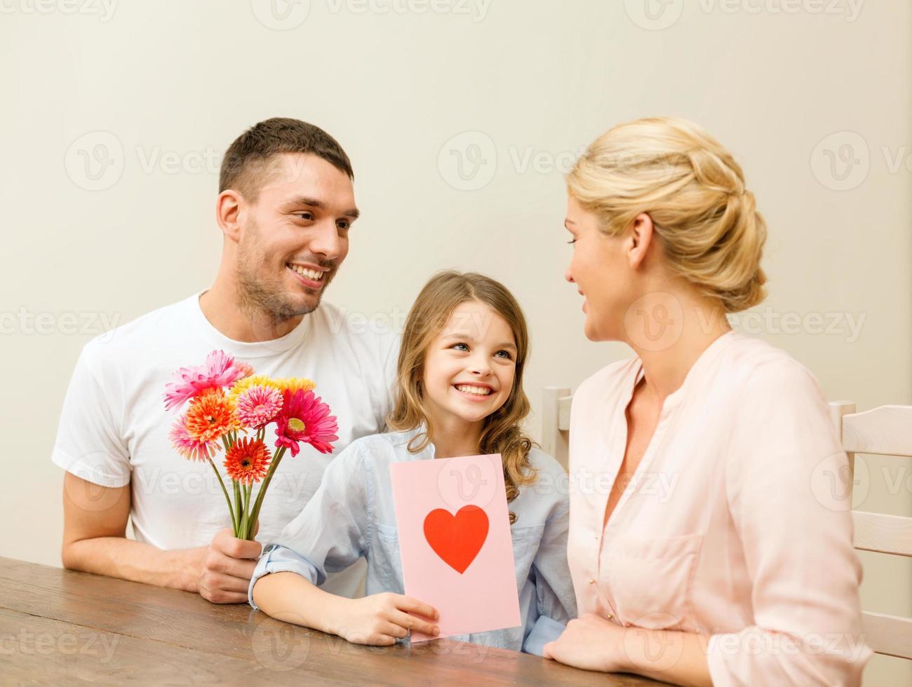 gelukkige familie vieren Moederdag foto