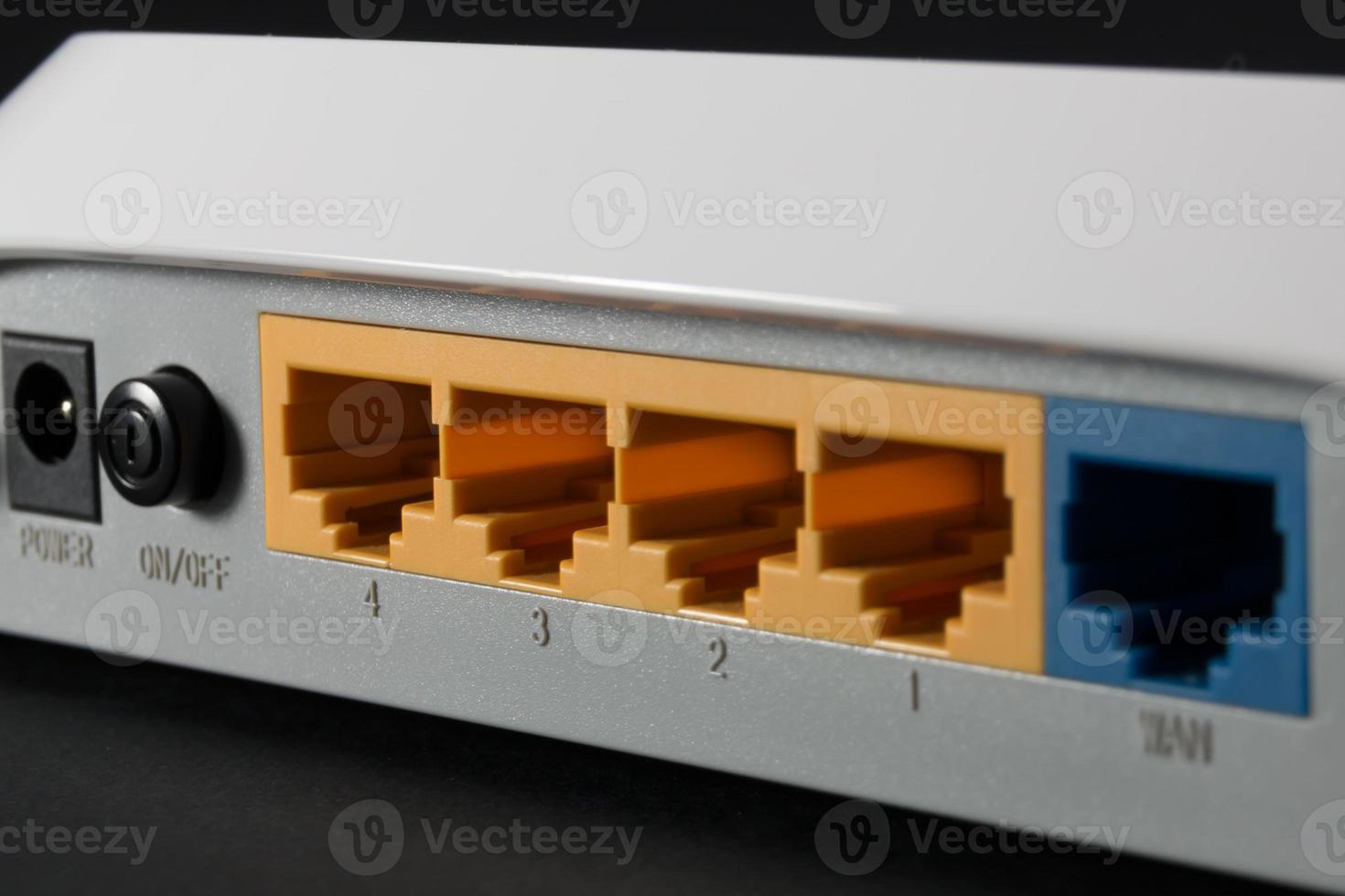 Ethernet-poort aan de achterkant van de router foto
