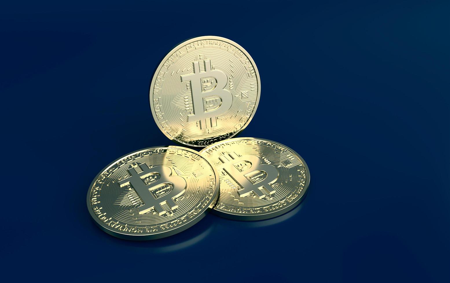 bitcoin digitale valuta. cryptocurrency btc het nieuwe virtuele geld close-up 3d render van gouden bitcoins op donkerblauwe achtergrond foto