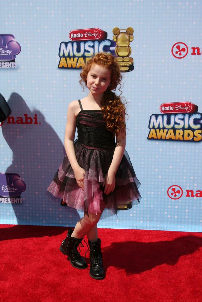 los angeles, 26 april - francesca capaldi bij de 2014 radio disney music awards in nokia theater op 26 april 2014 in los angeles, ca foto