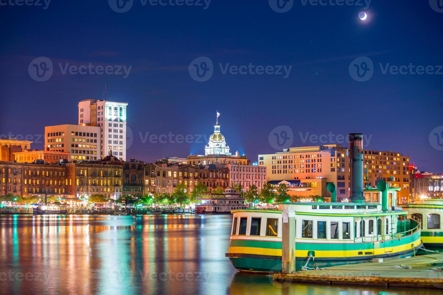 historische wijk aan het water van savannah, georgië foto