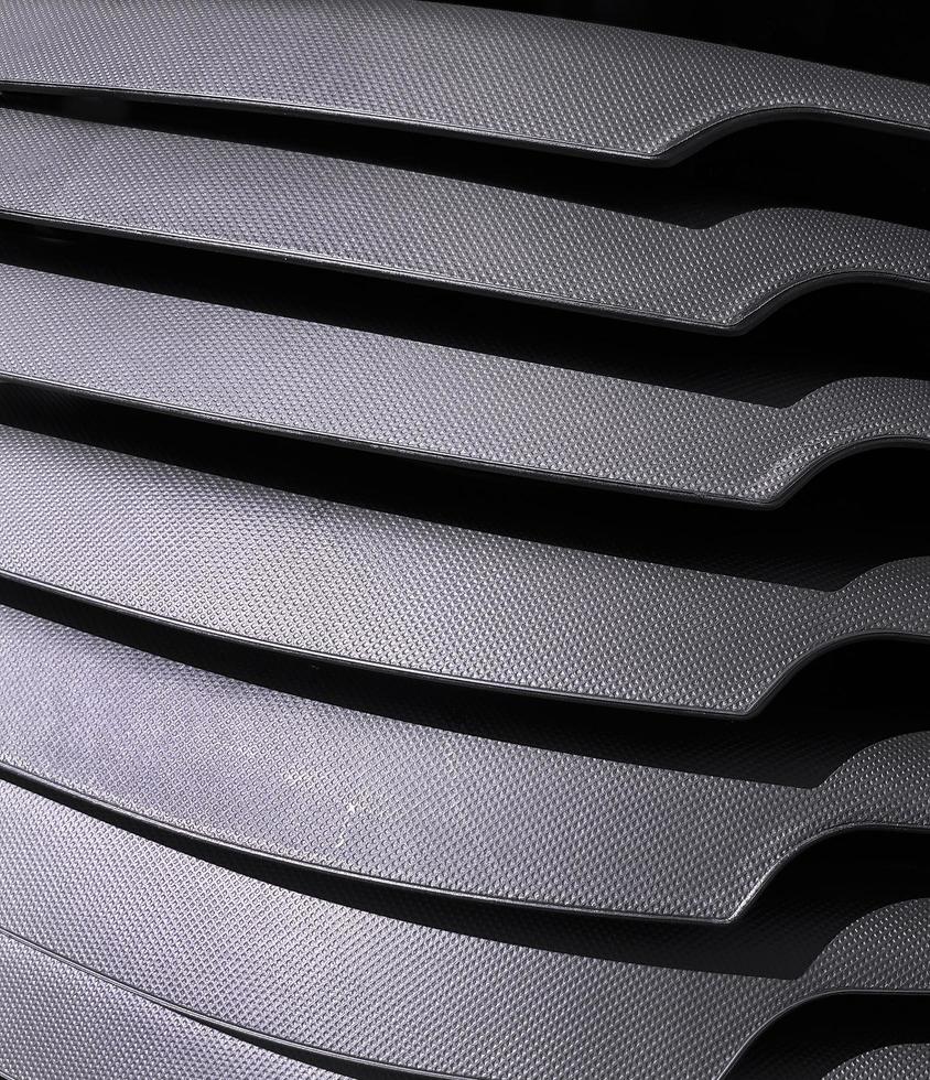 close-up gestapeld industrieel plastic product in zwarte kleur foto