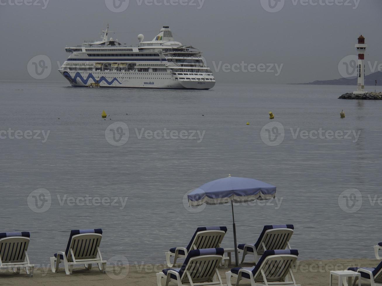 de stad van cannes in frankrijk foto