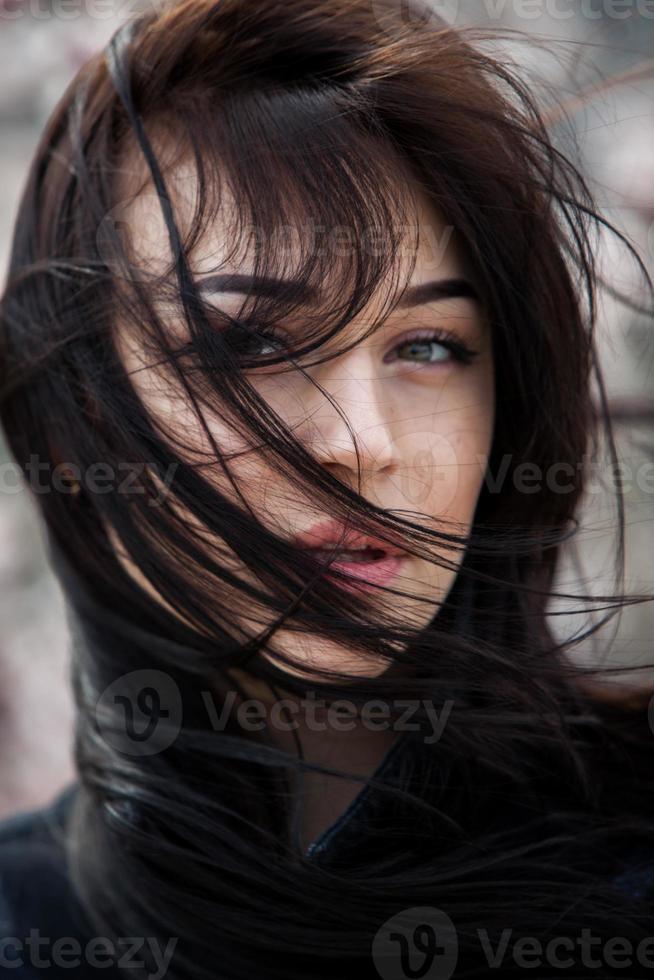 vrouw schoonheid gezicht portret. mooie jonge vrouw met schone frisse huid. foto