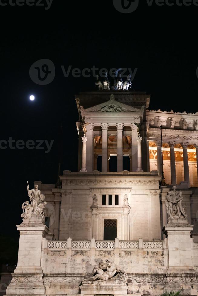 altaar van het vaderland in rome, italië foto