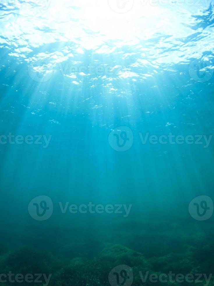 blauwe onderwater achtergrond foto