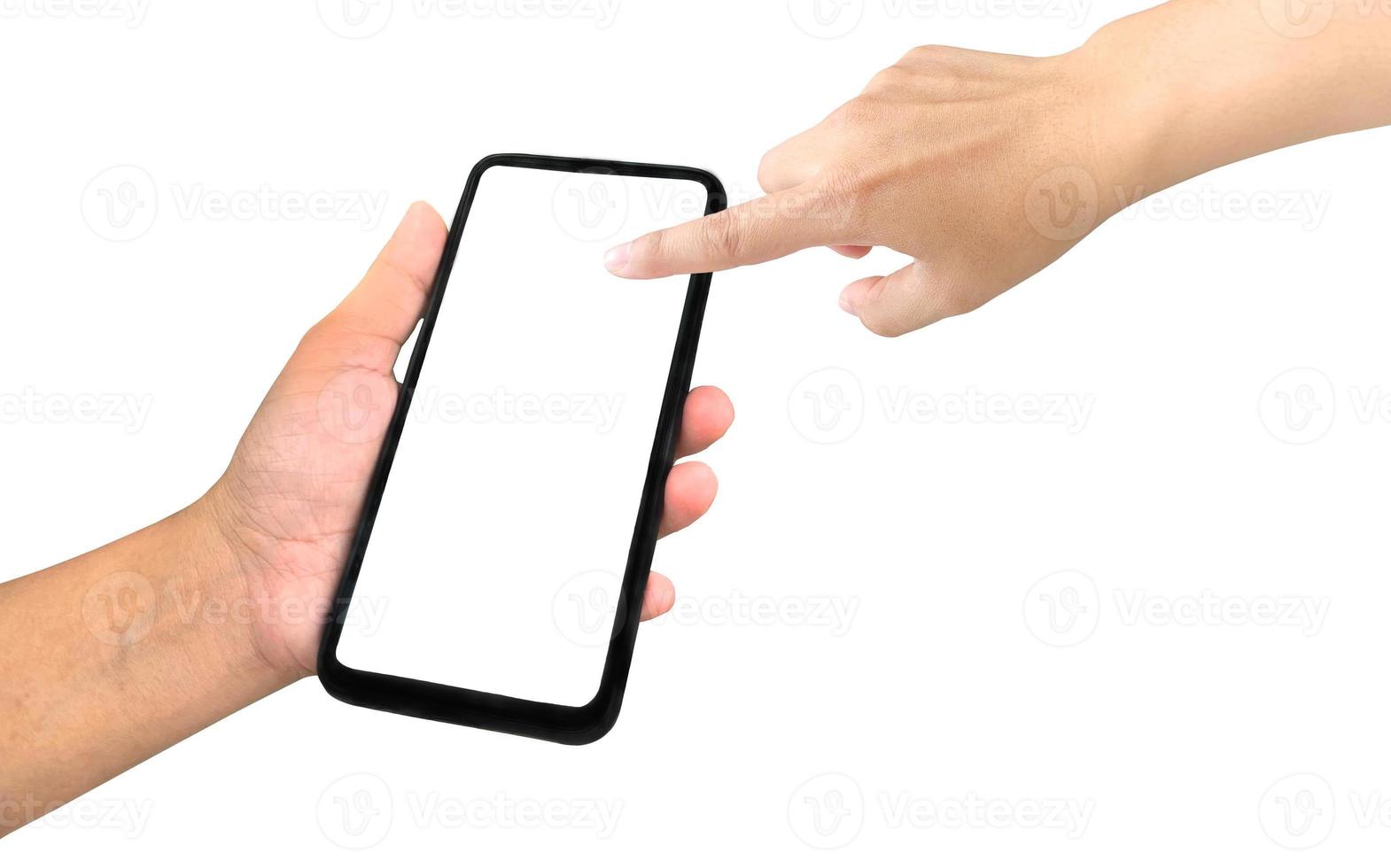 hand zakenvrouw met mobiele smartphone met leeg scherm geïsoleerd op een witte achtergrond met uitknippad. foto