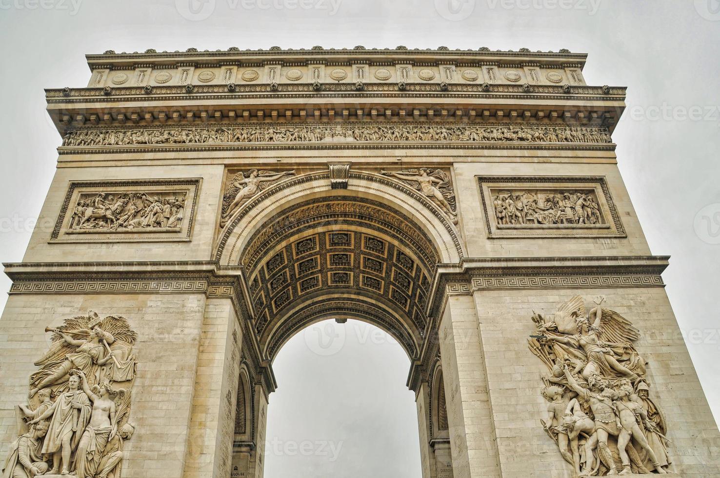 arc de triomphe etoile in parijs foto