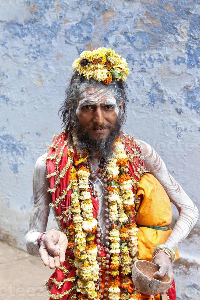 heilige sadhu in varanasi, india. foto
