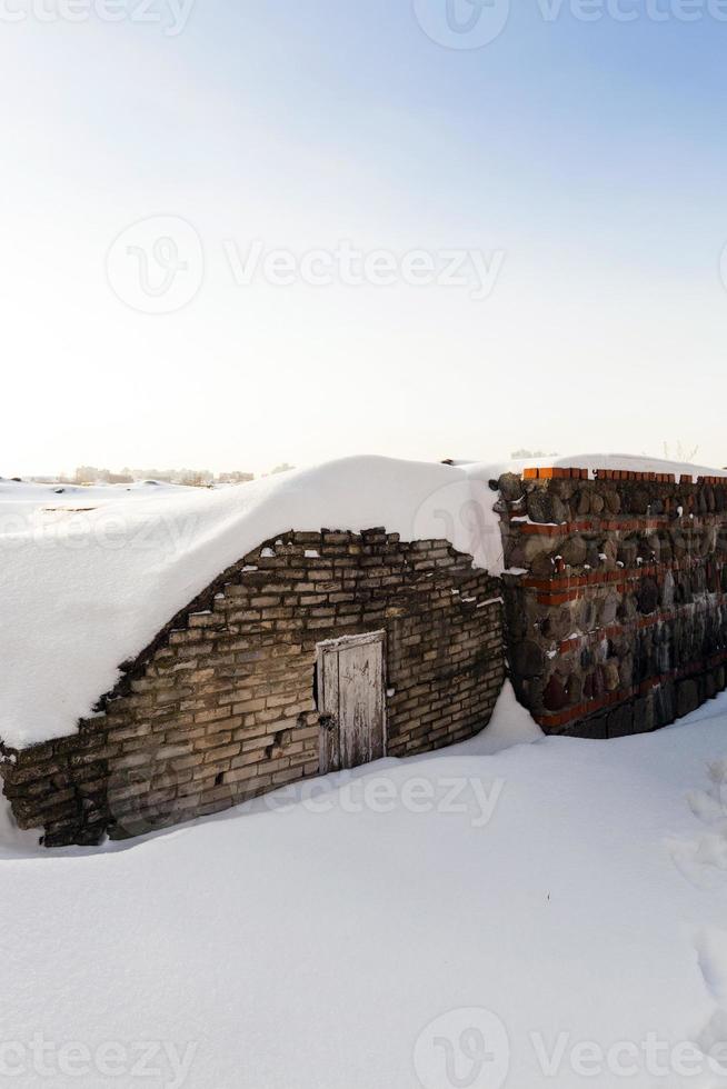 de ruïnes van een oud gebouw foto