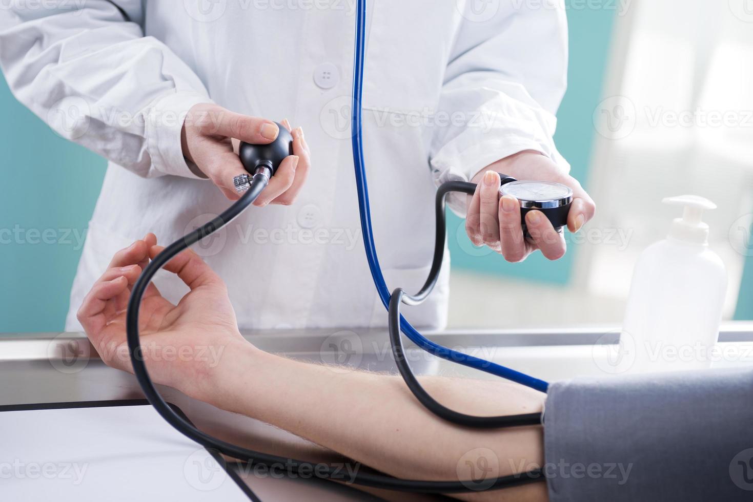 bloeddruk meten foto