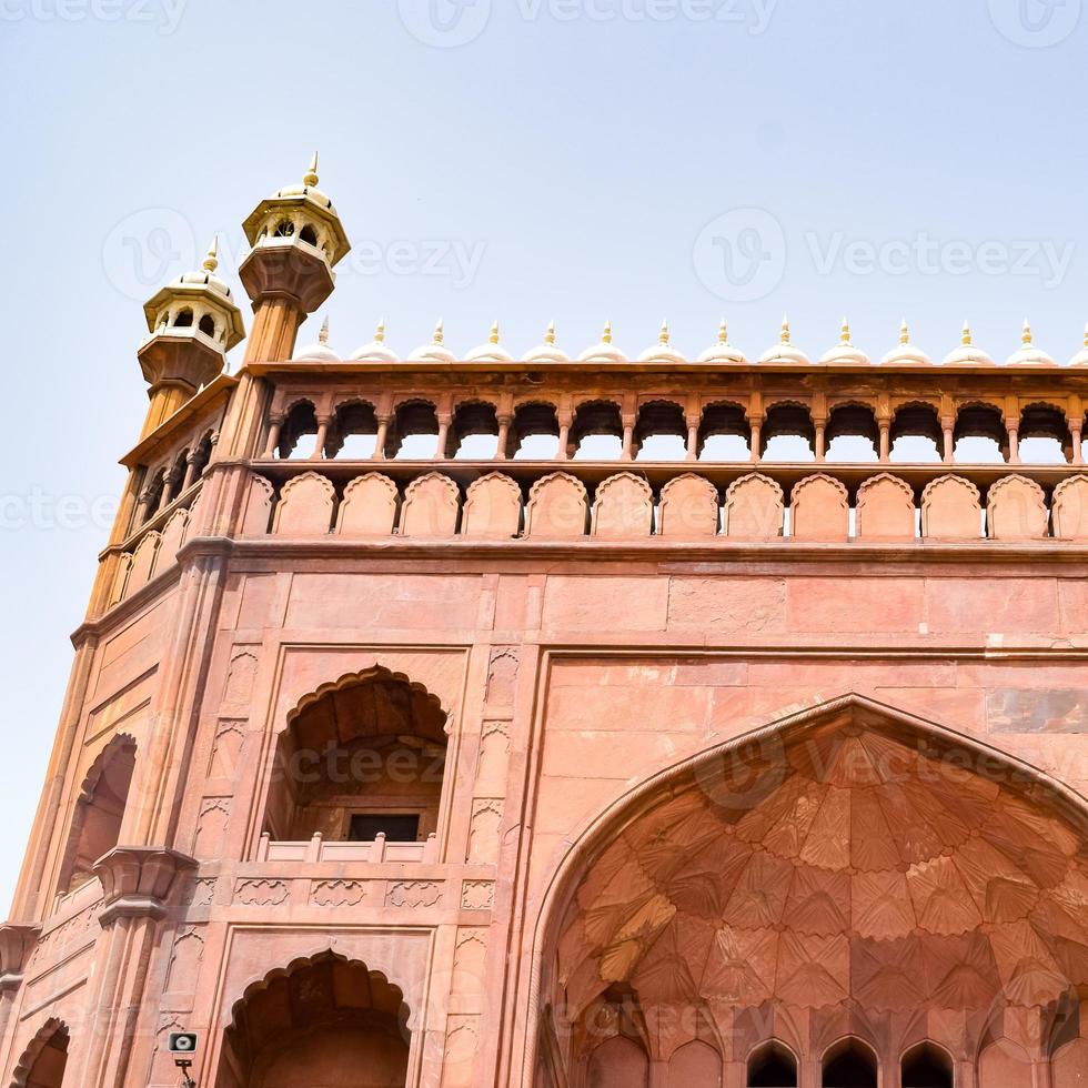 architectonisch detail van jama masjid moskee, oud delhi, india, de spectaculaire architectuur van de grote vrijdag moskee jama masjid in delhi 6 tijdens ramzan seizoen, de belangrijkste moskee in india foto