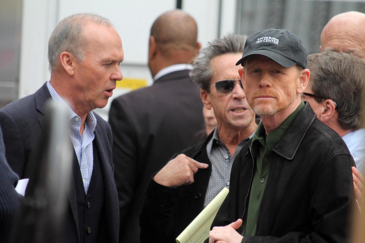 los angeles, 10 dec - michael keaton, ron howard bij de ron howard ster op de hollywood walk of fame op hollywood blvd op 10 december 2015 in los angeles, ca foto