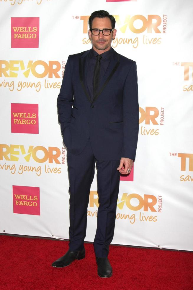 los angeles, 7 december - lawrence zarian in de trevorlive la in het hollywood palladium op 7 december 2014 in los angeles, ca foto