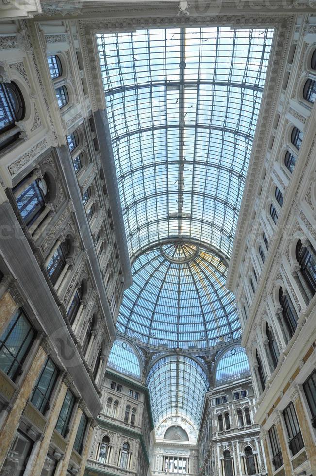 galleria umberto i in napels foto