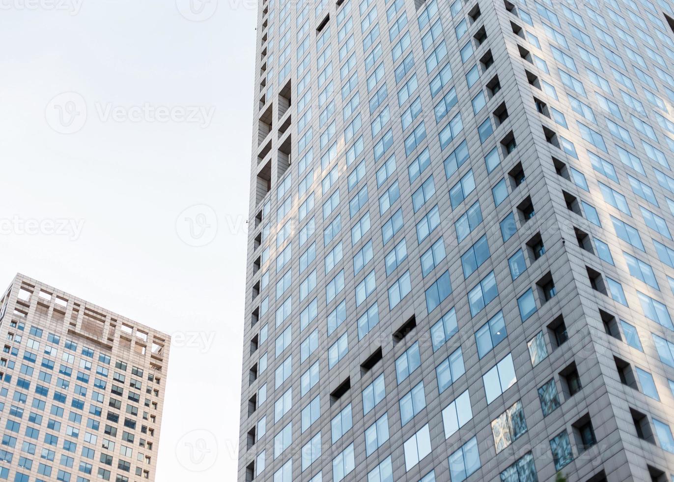 prachtig modern glazen kantoorgebouw foto