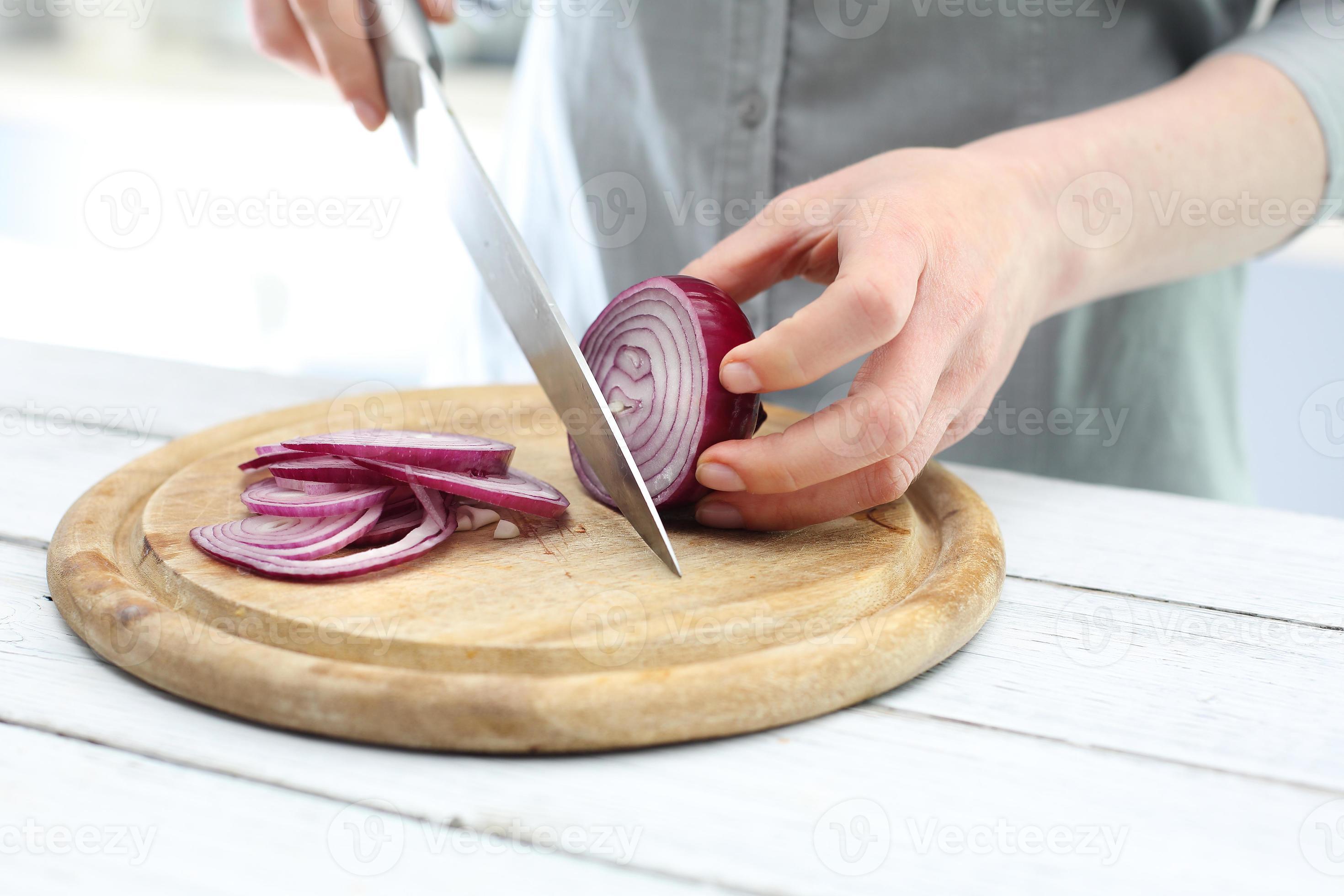 dagboek geur Catastrofaal uien hakken voor salades 1314736 stockfoto bij Vecteezy