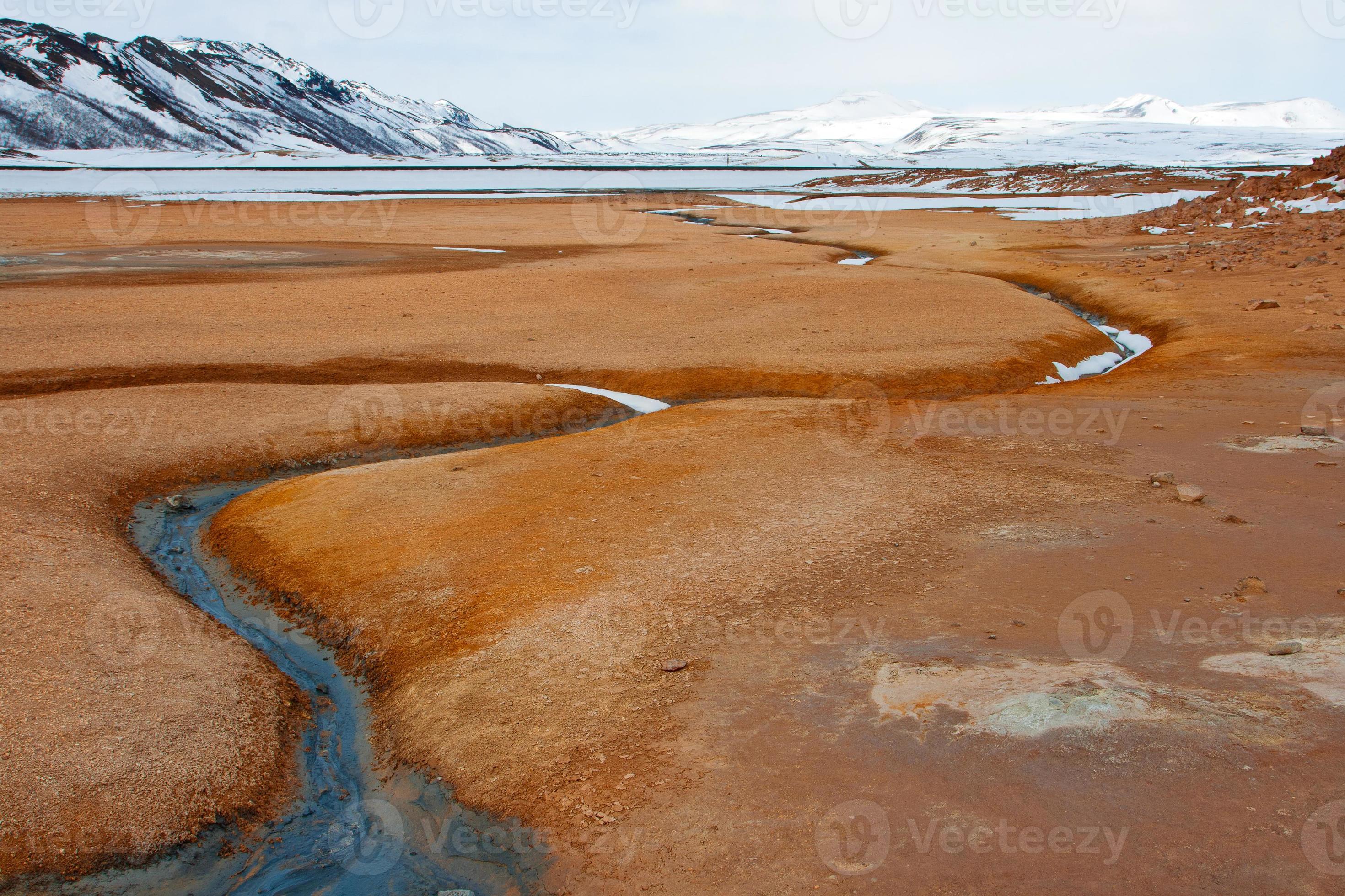 hverir geothermisch gebied in het noorden van ijsland. foto