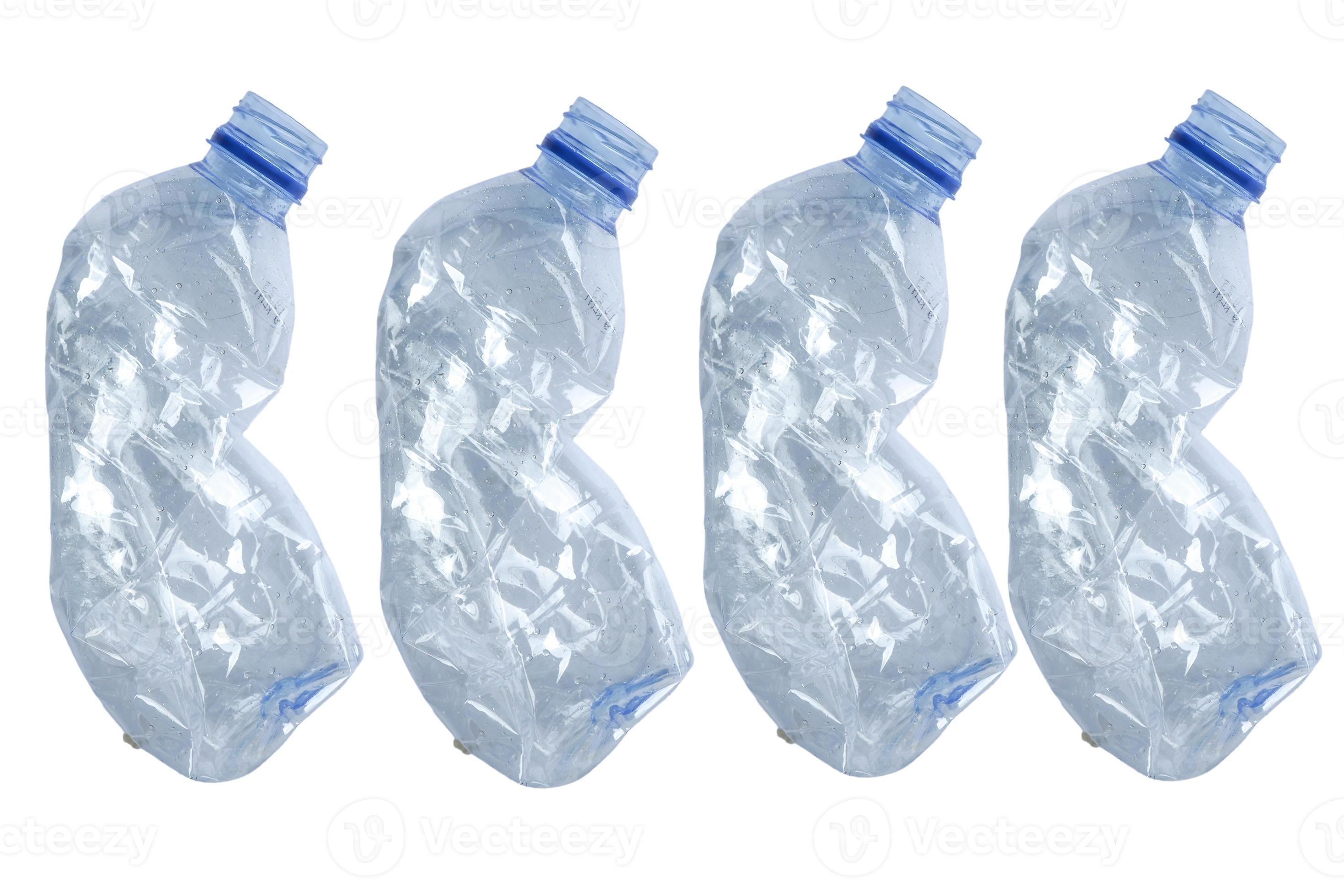 reeks van water plastic fles. geïsoleerd Aan wit achtergrond.gebruikt plastic flessen Stockfoto