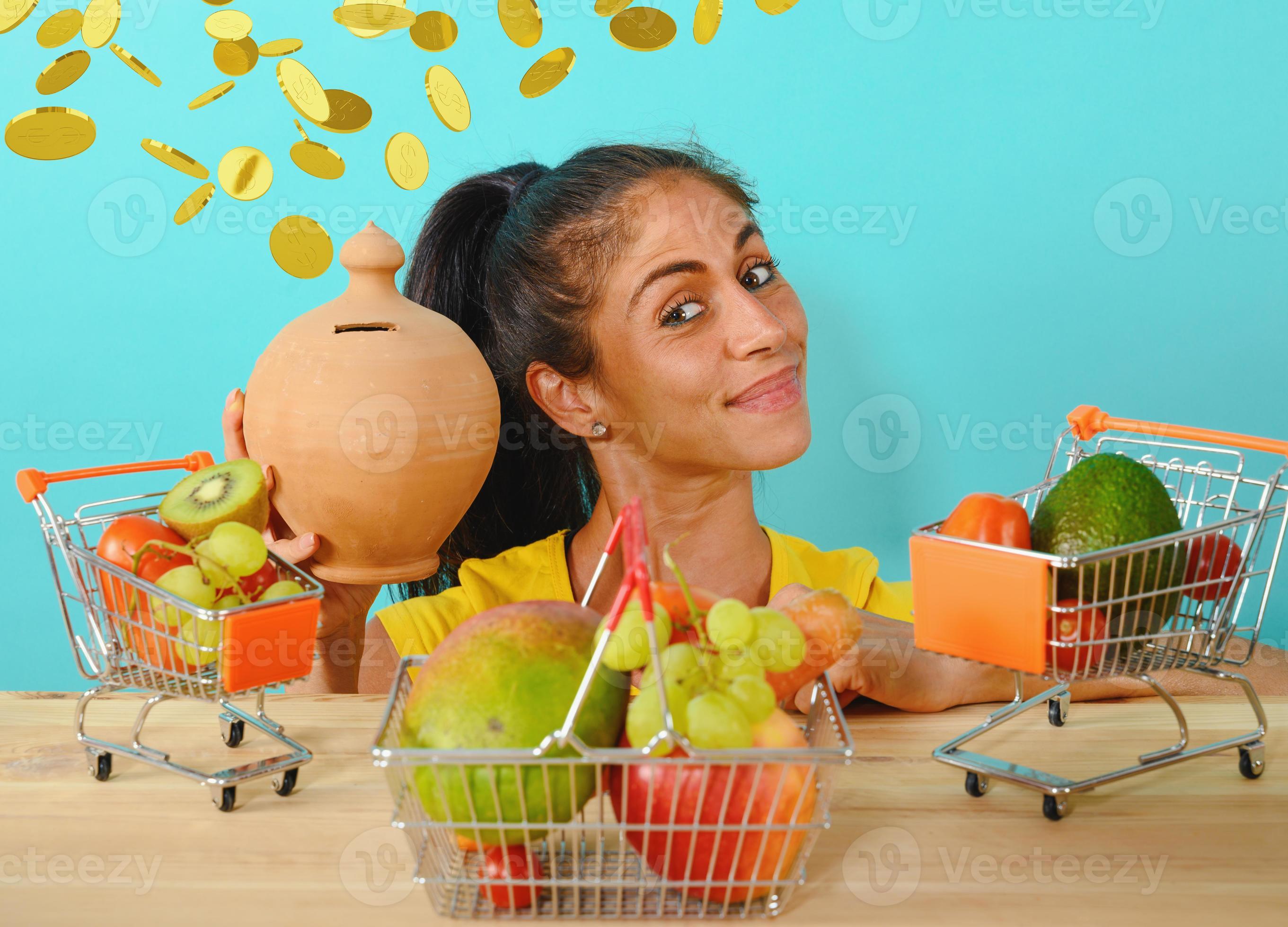 gelukkig gemaakt goedkoop en gezond boodschappen doen fruit 20726250 Stockfoto