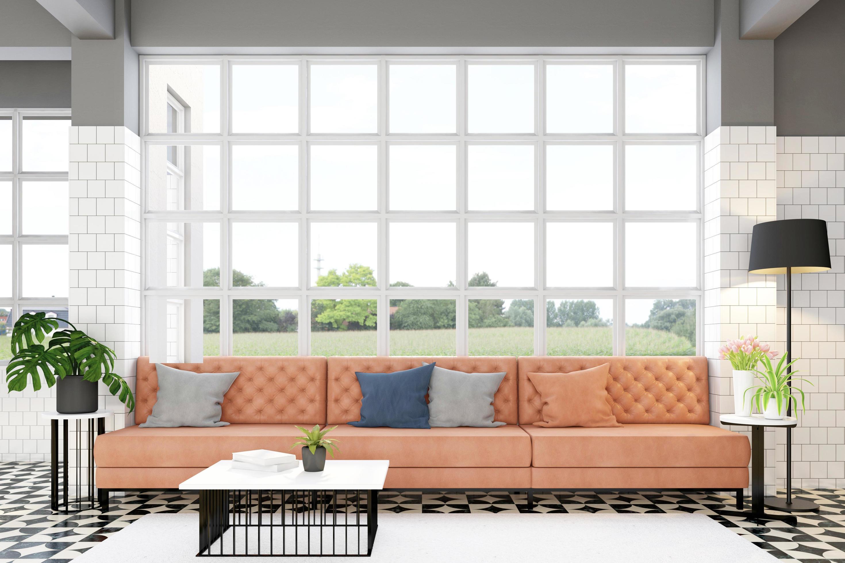 luxe oranje leren bank en salontafel, witte ramen en helder glas, marmeren patroonvloer. 3D-rendering 7114199 stockfoto Vecteezy