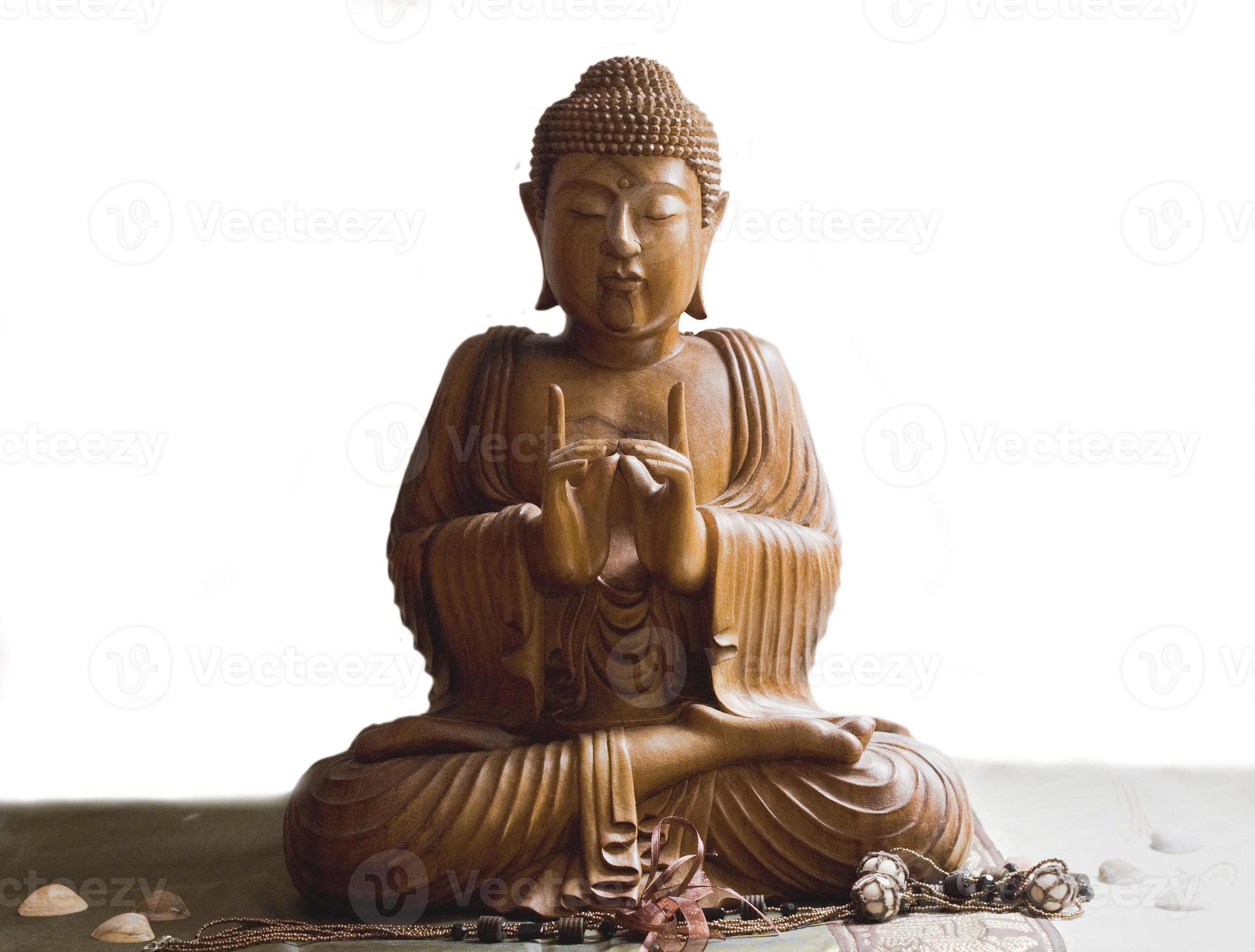 Distilleren dauw Zichtbaar houten Boeddha in meditatie geïsoleerd op witte achtergrond 717184 Stockfoto