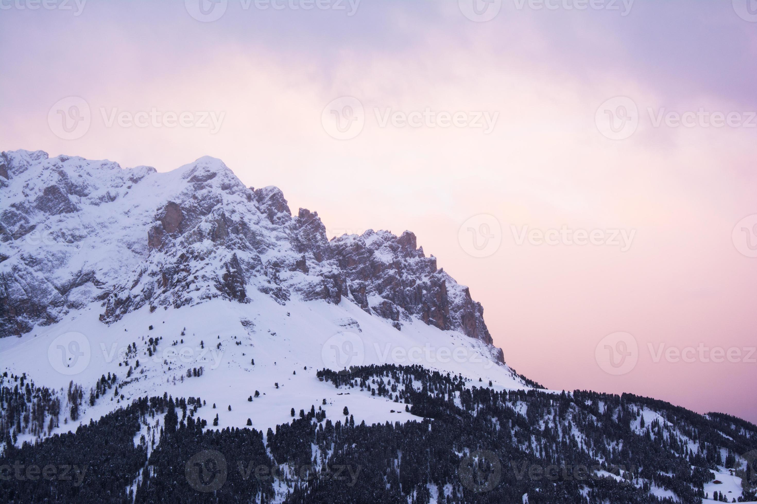 zonsopgang op odle di eores, Zuid-Tirol foto