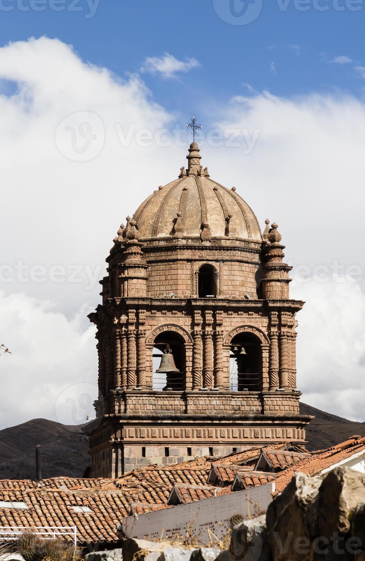 kerk klokkentoren cusco peru Zuid-Amerika foto