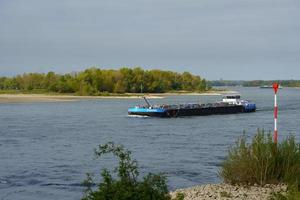 de rivier de Rijn bij wesel foto