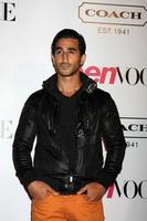 los angeles, 23 sept - eric mamann arriveert op de 9e jaarlijkse teen vogue young hollywood party in de primordiale studio's op 23 september 2011 in los angeles, ca foto