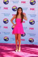 los angeles, 22 juli - selena gomez arriveert op de 2012 teen choice awards in gibson amfitheater op 22 juli 2012 in los angeles, ca. foto