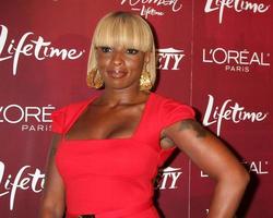 los angeles, 23 sept - mary j blige arriveert op 23 september 2011 in beverly hills, ca. foto