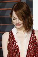 los angeles, 22 feb - emma stone op de vanity fair oscar party 2015 in het wallis anneberg centrum voor podiumkunsten op 22 februari 2015 in beverly hills, ca foto