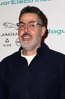 los angeles, 14 nov - adam carolla bij de onthulling van het volgende tijdperk jaguar-voertuig in melkstudio's op 14 november 2016 in los angeles, ca foto