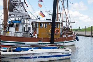 ditzum aan de rivier de ems foto