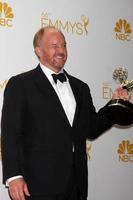 los angeles, 25 aug - louis ck bij de primetime emmy awards 2014, perskamer in nokia theater at la live op 25 augustus 2014 in los angeles, ca foto