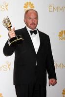 los angeles, 25 aug - louis ck bij de primetime emmy awards 2014, perskamer in nokia theater at la live op 25 augustus 2014 in los angeles, ca foto