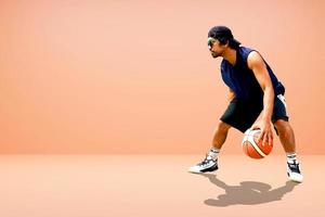 Aziatische basketbalspeler op gekleurde achtergrond foto