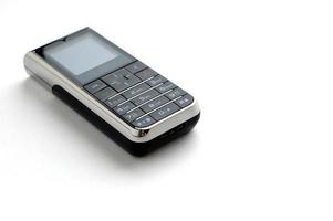 moderne mobiele telefoon met witte achtergrond foto