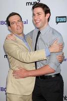 los angeles, 1 aug - ed helms, john krasinski arriveert op het nbc tca zomer 2011 feest in het sls hotel op 1 augustus 2011 in los angeles, ca foto