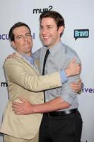 los angeles, 1 aug - ed helms, john krasinski arriveert op het nbc tca zomer 2011 feest in het sls hotel op 1 augustus 2011 in los angeles, ca foto