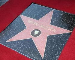 los angeles, 8 dec - peter jackson ster bij de peter jackson hollywood walk of fame ceremonie in het dolby theater op 8 december 2014 in los angeles, ca foto
